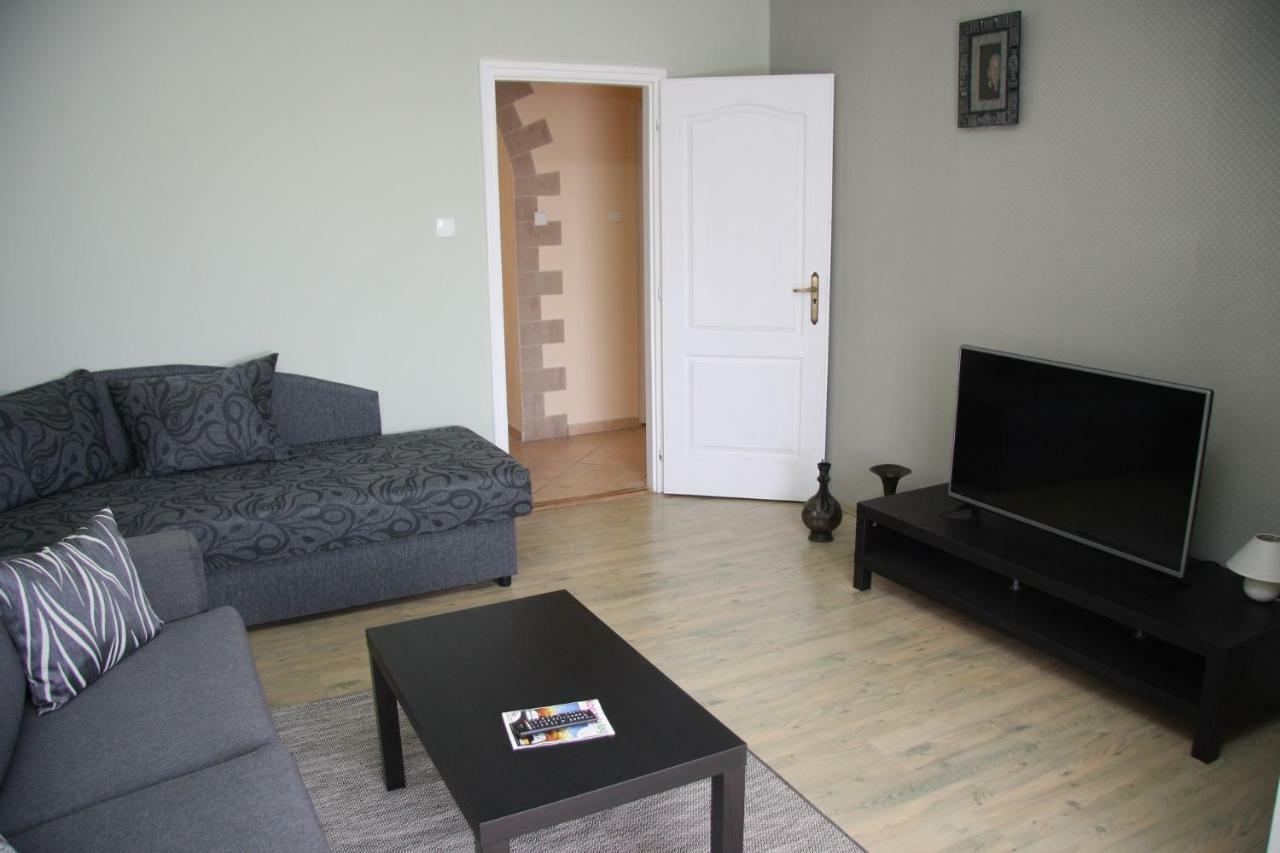 Villa Maria Apartman Miskolc Extérieur photo